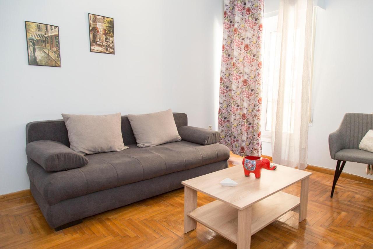 Aris Apartment *
